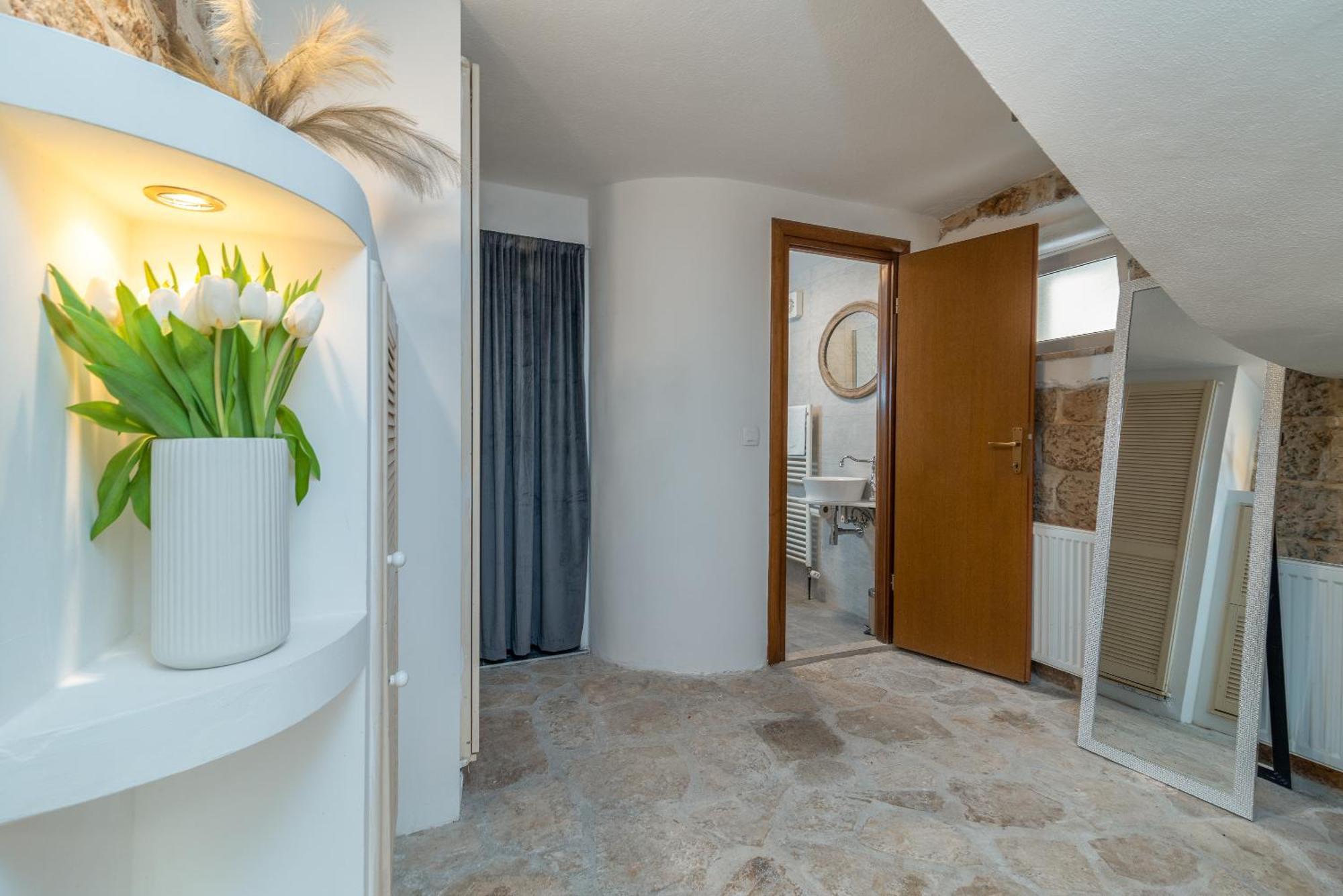 Manero Villa Trogir Eksteriør billede