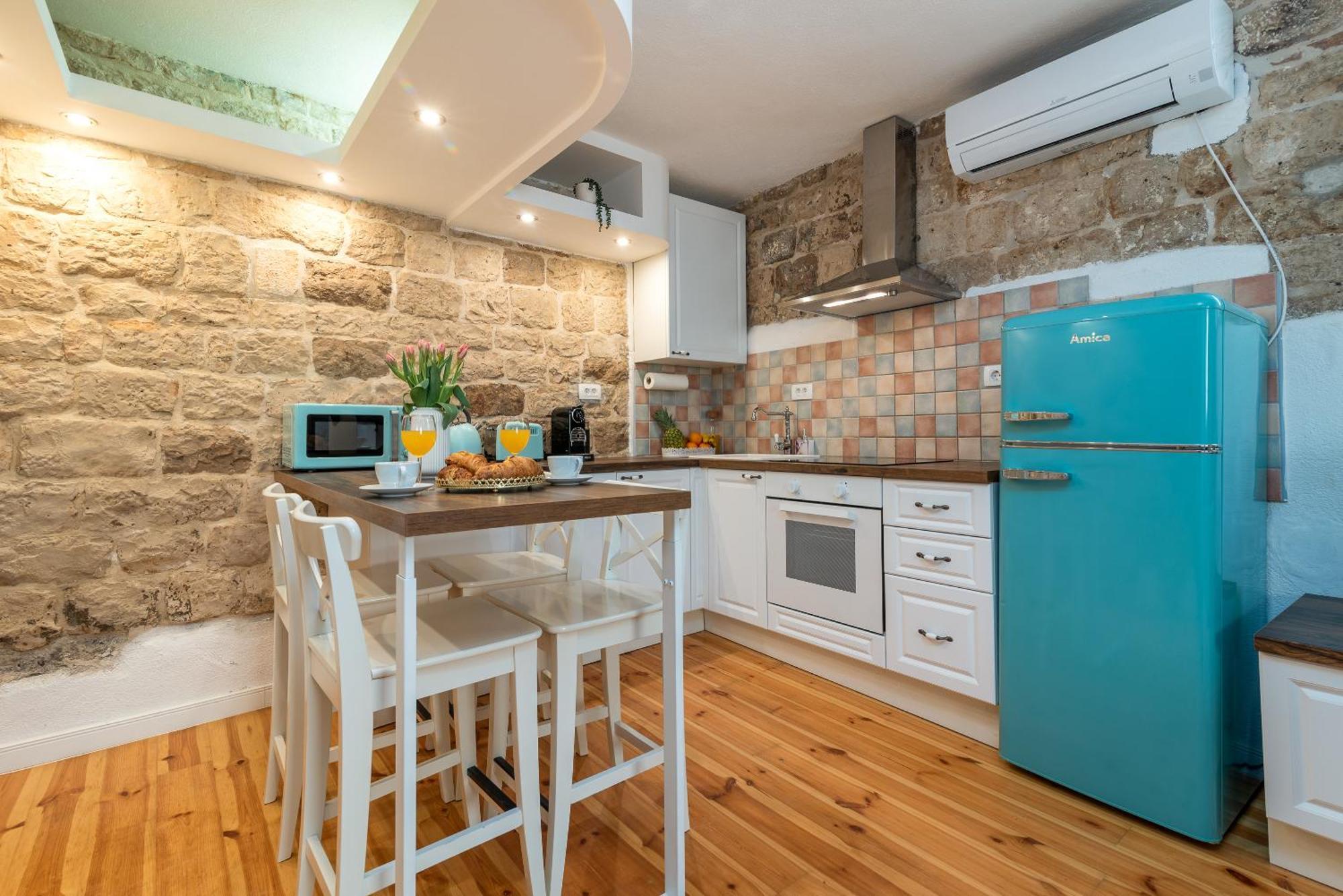Manero Villa Trogir Eksteriør billede