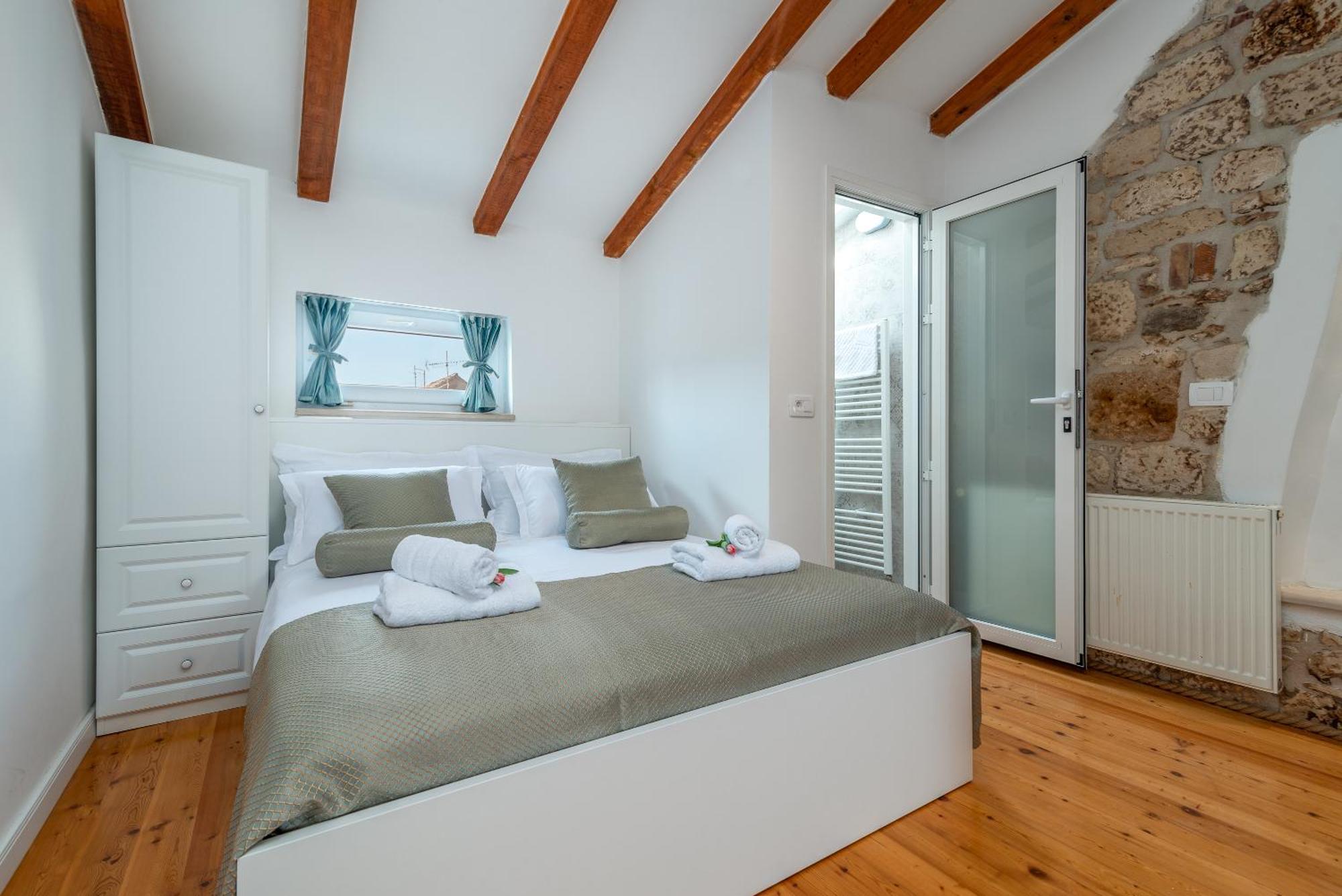 Manero Villa Trogir Eksteriør billede