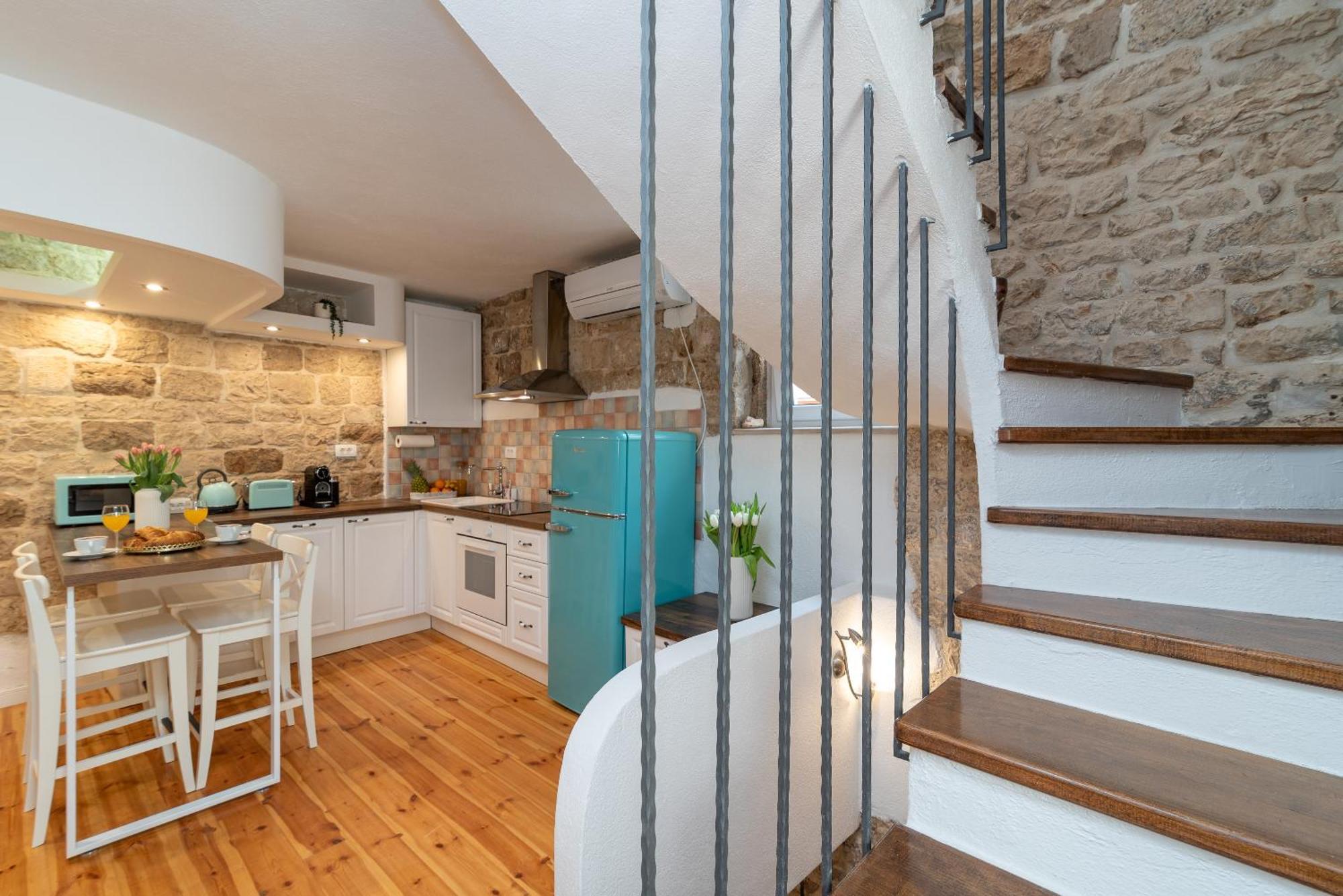 Manero Villa Trogir Eksteriør billede